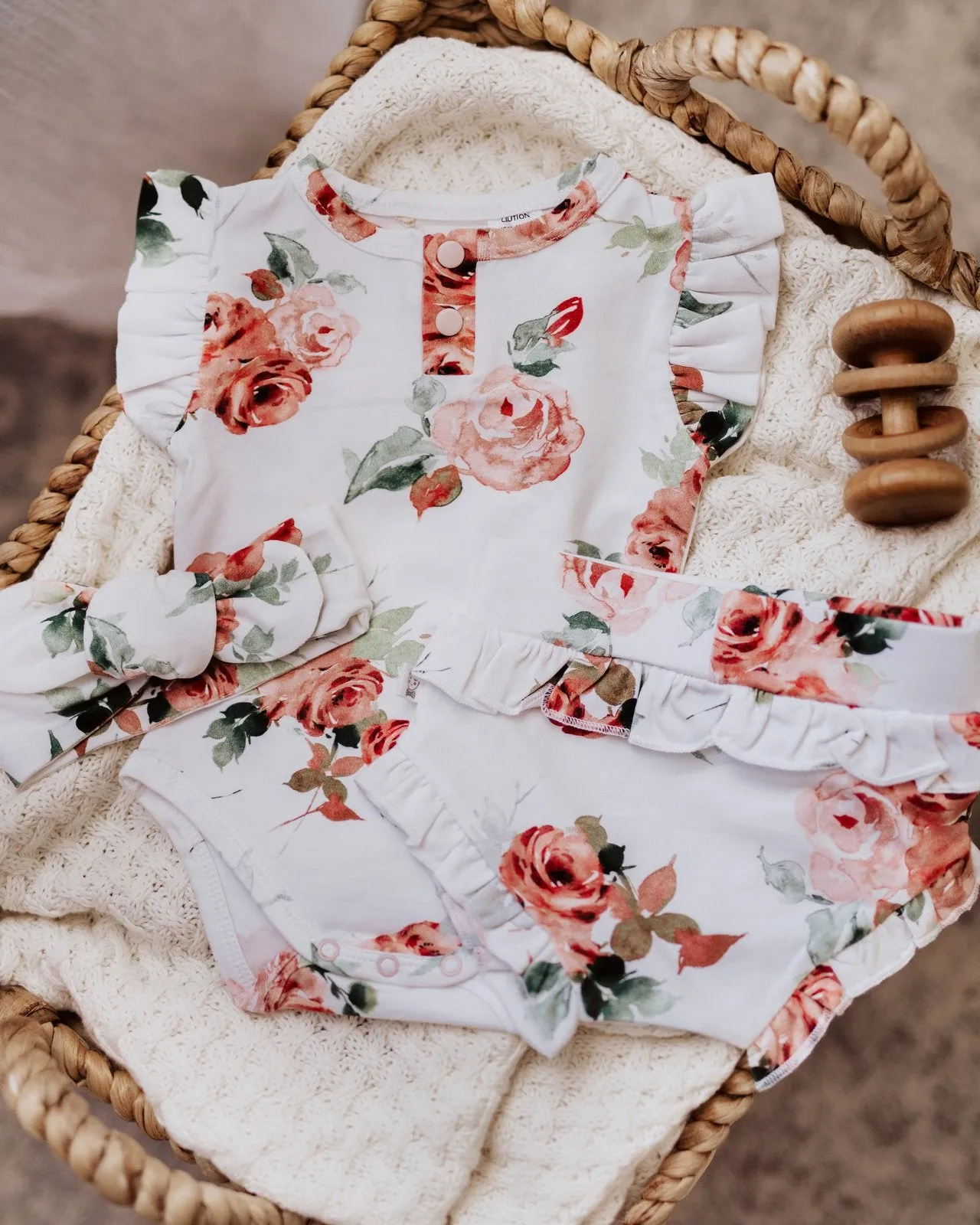 Snuggle Hunny Kids | Organic S/S Bodysuit - Rosebud